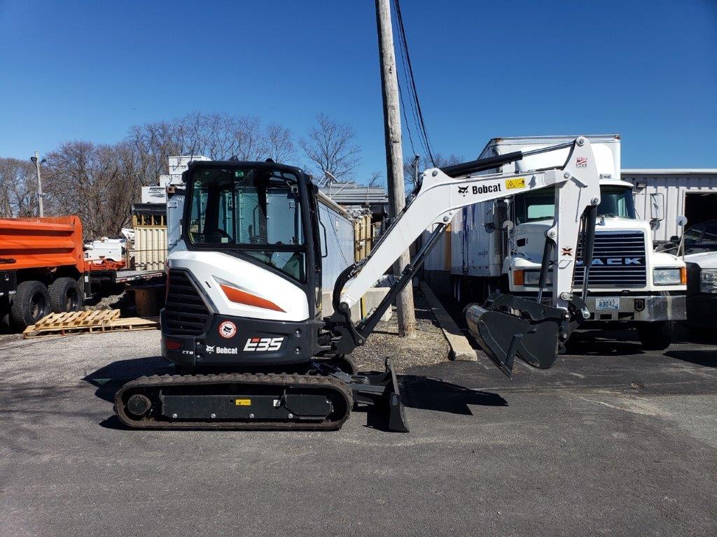 2018 BOBCAT E35 25 HP ZTS COMPACT EXCAVATOR